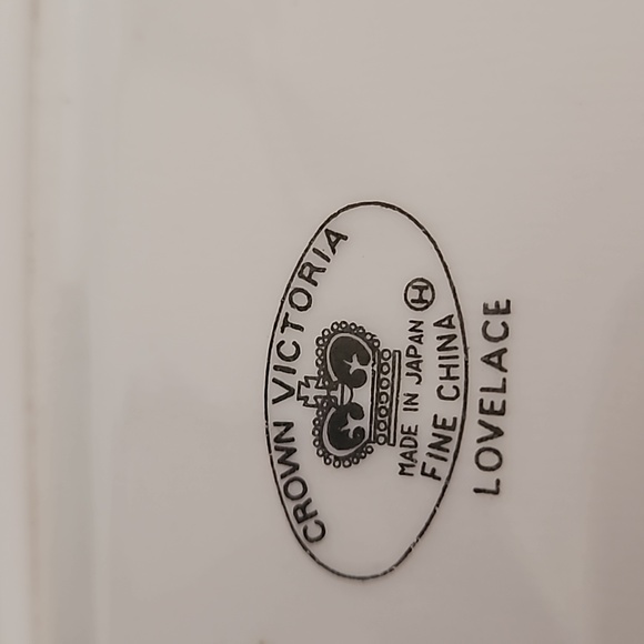 Crown Victoria Fine China butter gilded Lovelace collection BUNDLE ONLY - Picture 2 of 4